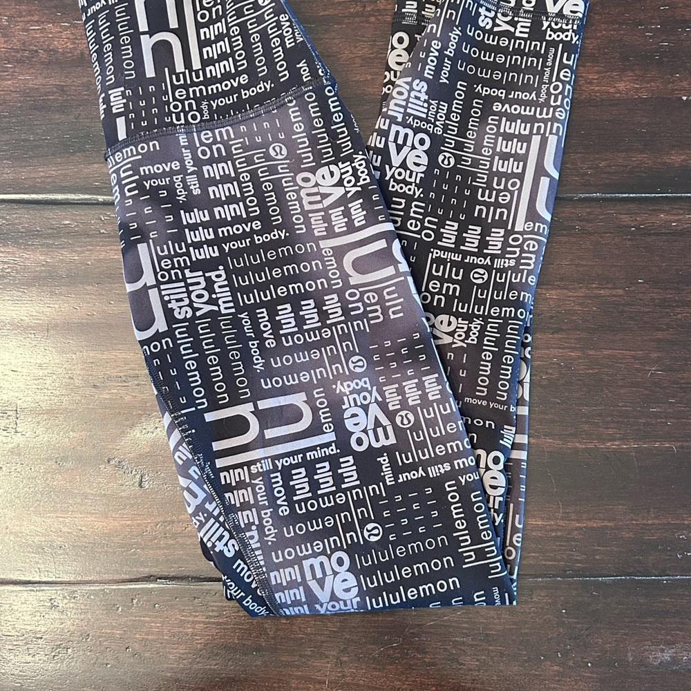 Women’s LuLulemon athletica Graphic Print Leggings in Black and Gray - Picture 4 of 4